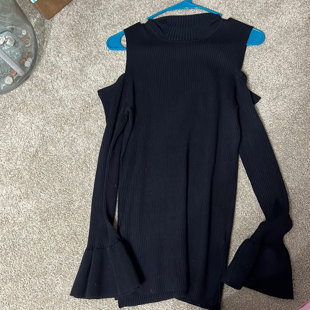 Ella moon long sleeve shirt with the shoulder slits